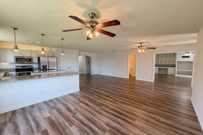 Photo 11 of 30 of 1711 Kennedy Dr, Wylie, TX