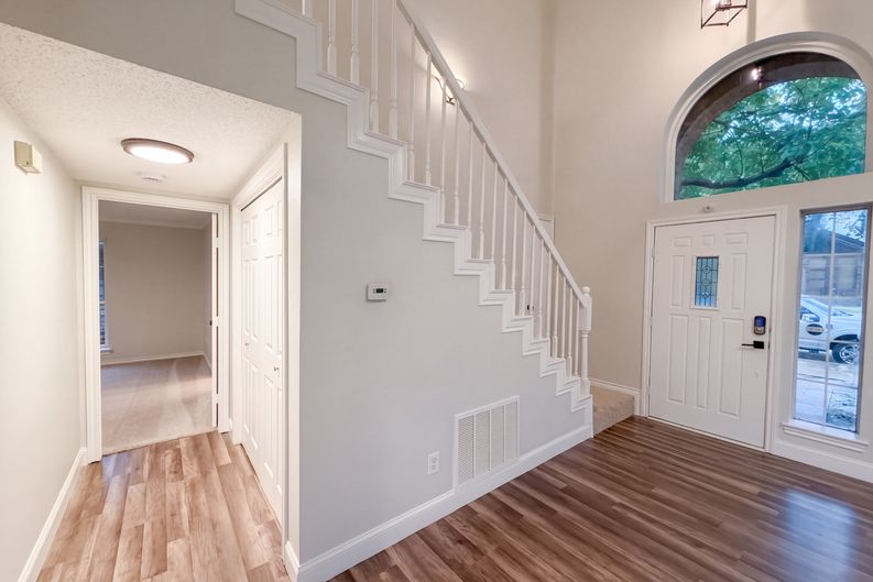Photo 25 of 31 of 2228 Silverthorn Ln, Flower Mound, TX
