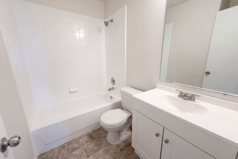 Photo 16 of 23 of 7435 Kennemer Dr, Humble, TX