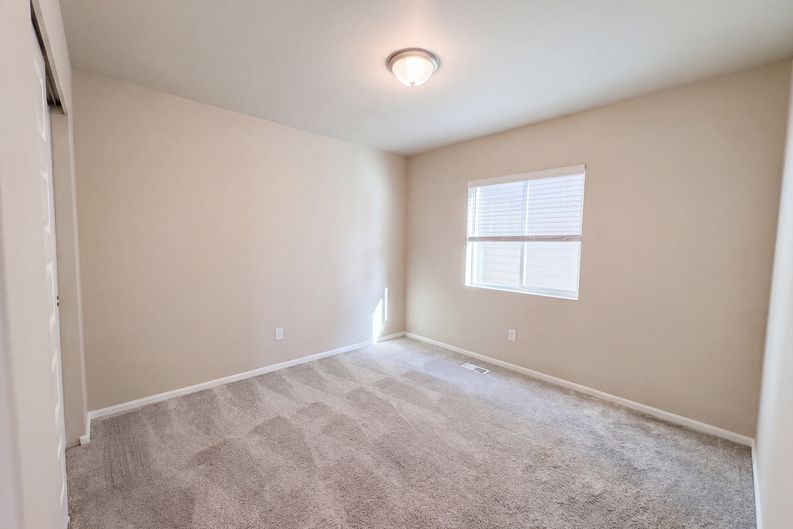 Photo 19 of 31 of 4335 Acacia Ln SE, Port Orchard, WA