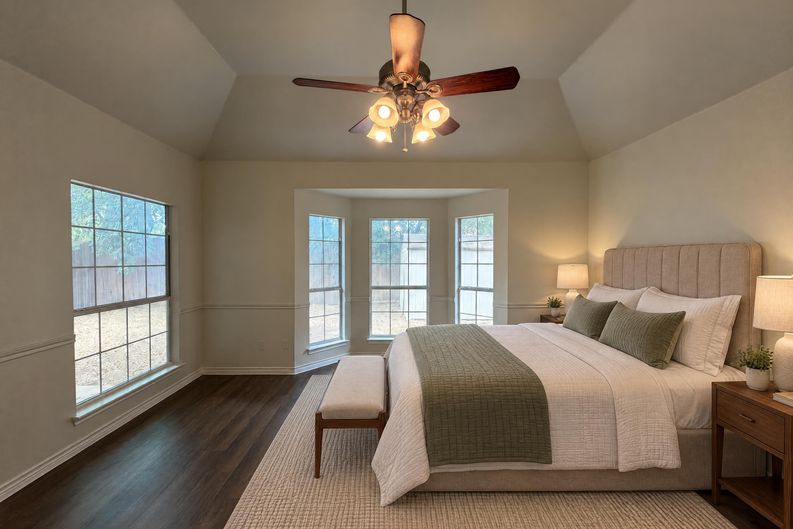 Photo 4 of 28 of 5821 Starboardway Dr, Fort Worth, TX
