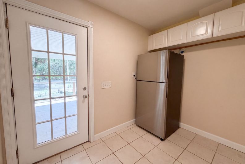 Photo 17 of 51 of 5438 Cold Spring Ln, North Port, FL