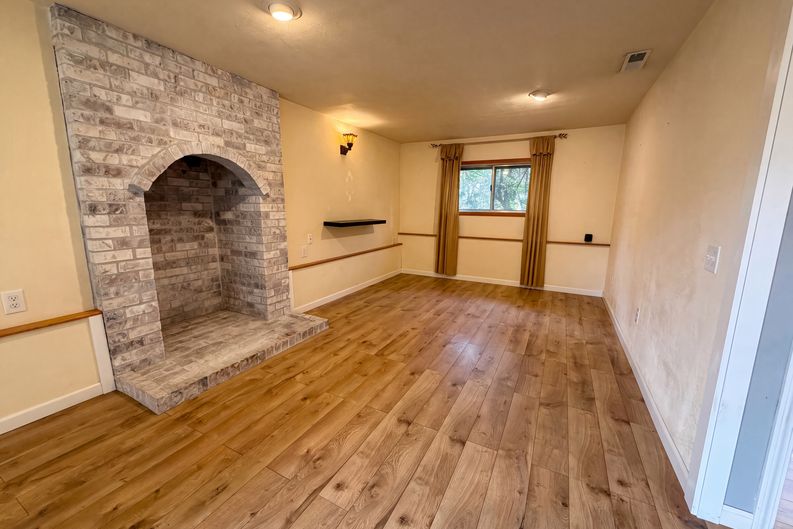 Photo 10 of 22 of 11530 SW Tigard Dr, Portland, OR