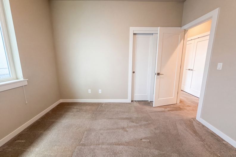 Photo 10 of 21 of 17302 SW Kite Ln, Beaverton, OR