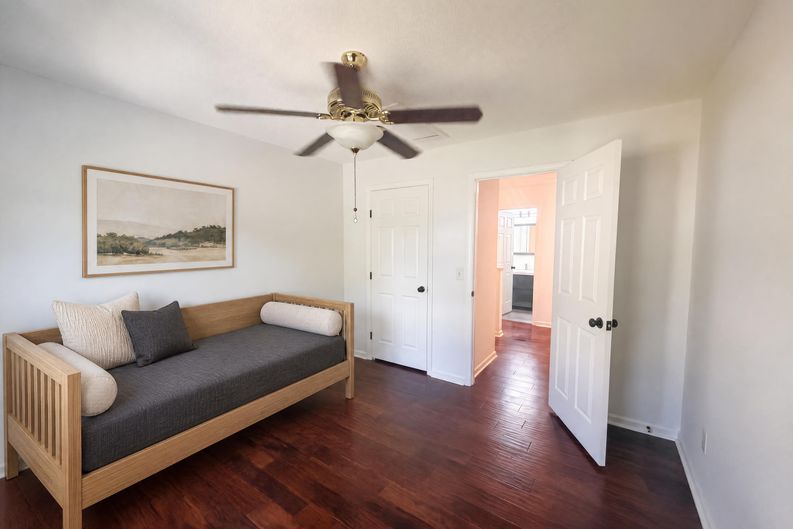 Photo 10 of 24 of 108 Whaler Rd, Summerville, SC