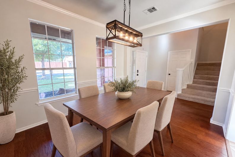 Photo 6 of 31 of 6208 Branchwood Trl, Flower Mound, TX