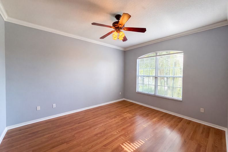 Photo 9 of 19 of 826 Hilly Bend Dr, Apopka, FL