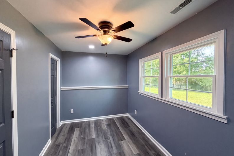 Photo 14 of 18 of 5601 Beaconsfield Rd, Charlotte, NC