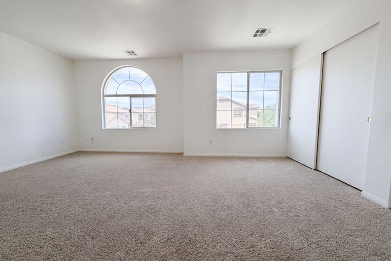 Photo 18 of 32 of 5338 Lindsay Heights St, Las Vegas, NV