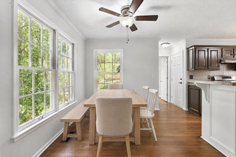 Photo 12 of 37 of 1077 Angel Ln, Powder Springs, GA