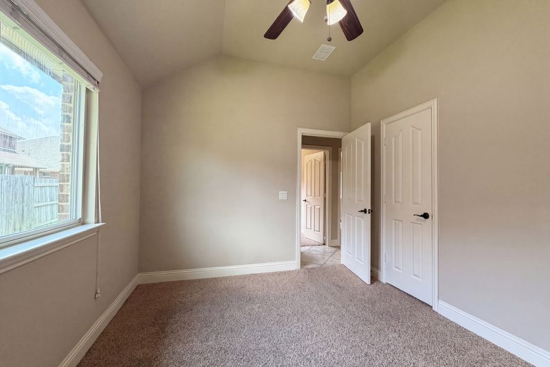 Photo 15 of 20 of 4309 Gleneagles Dr, Mansfield, TX
