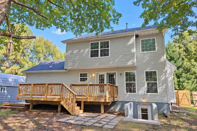 Photo 5 of 34 of 11620 Enchanted Woods Way, Fredericksburg, VA
