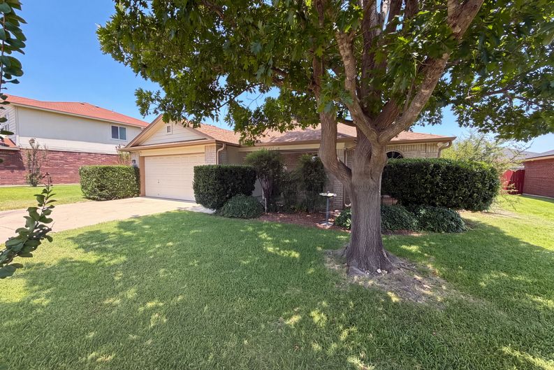 Photo 15 of 17 of 3707 Gowen Ct, Killeen, TX