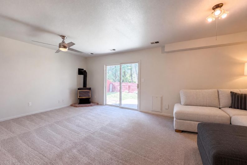 Photo 11 of 39 of 2924 Bow Line Pl, Longmont, CO