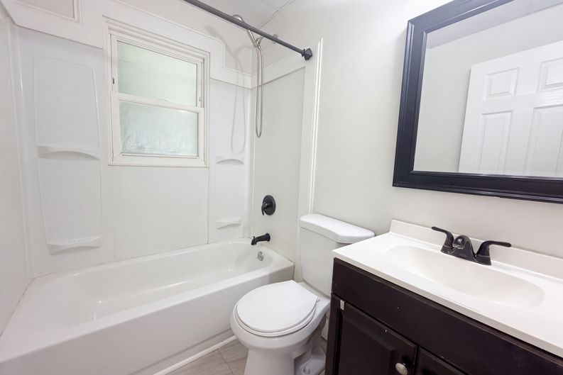 Photo 6 of 16 of 4659 Spring Glen Dr, House Springs, MO