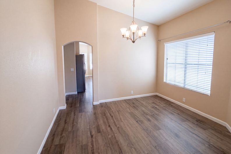 Photo 6 of 27 of 8928 W Cherry Hills Dr, Peoria, AZ