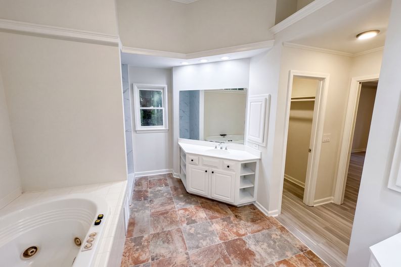 Photo 18 of 29 of 9078 Prospect Ct, Jonesboro, GA