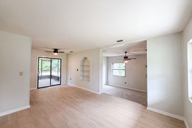 Photo 6 of 22 of 2630 SE 8th Ave, Ocala, FL