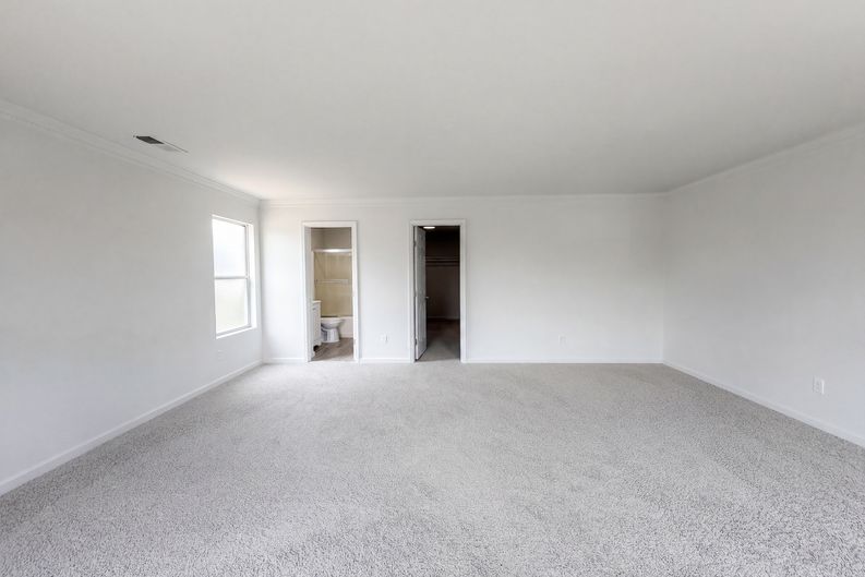 Photo 21 of 31 of 2155 Watercourse St, Stockton, CA
