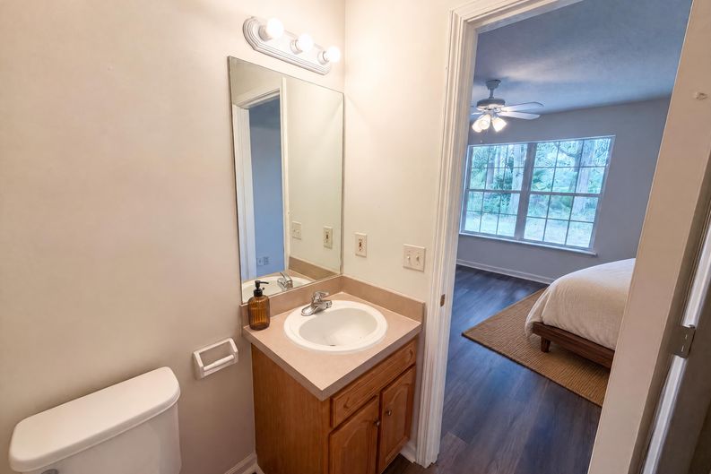 Photo 18 of 22 of 4224 Harbor View Dr, Jacksonville, FL