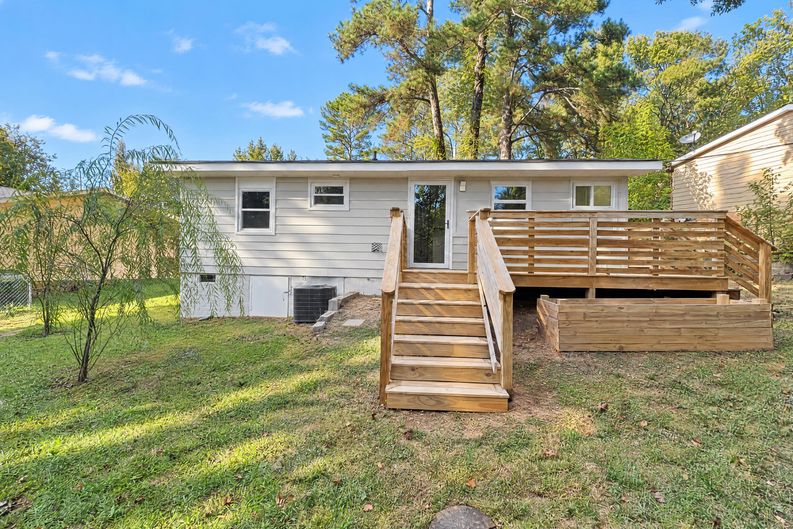 Photo 5 of 34 of 112 Riverview Ct, Columbia, SC