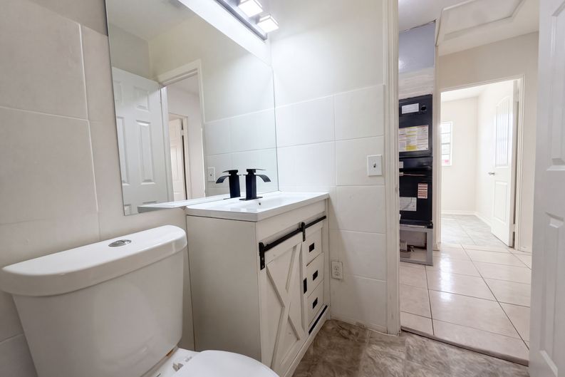Photo 11 of 22 of 7916 Endive Ave, Tampa, FL