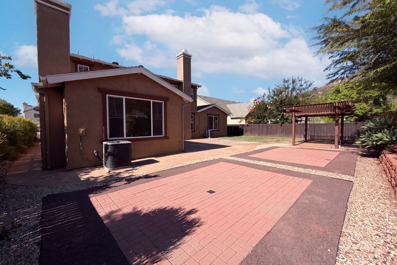 Photo 5 of 39 of 2954 Rangpur Ct, Escondido, CA