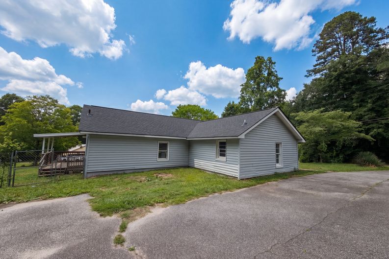 Photo 15 of 21 of 237 Geddis Rd, Inman, SC