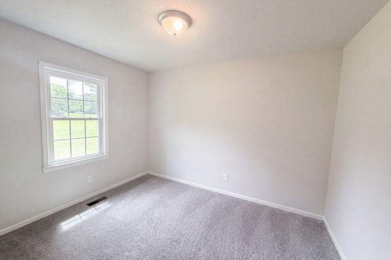 Photo 8 of 17 of 1804 Gade Bryant Rd, Moncure, NC