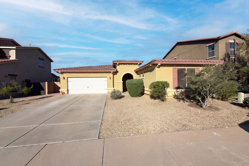 Photo 6 of 40 of 1898 S 160th Ln, Goodyear, AZ