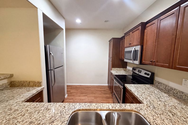 Photo 6 of 22 of 21655 N 36th Ave, Glendale, AZ
