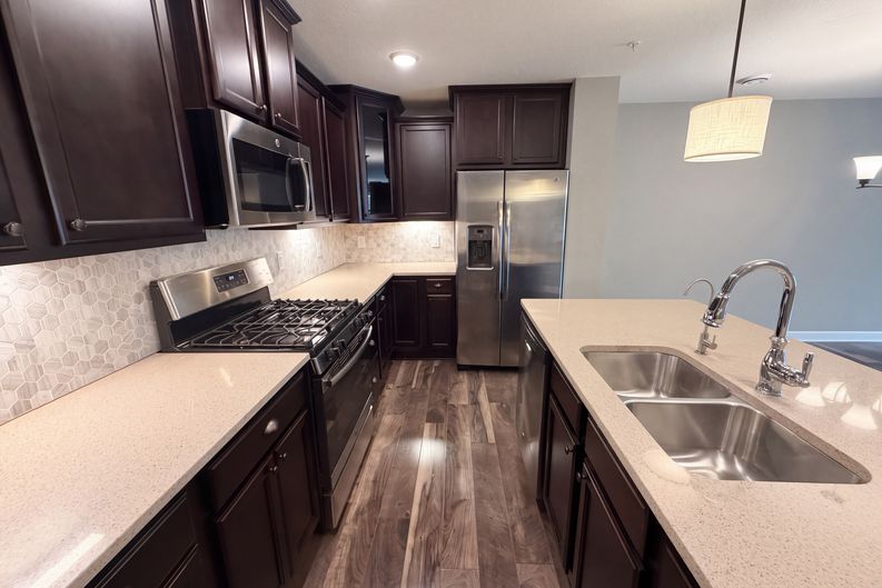 Photo 5 of 25 of 9873 5th Street Ln N, Lake Elmo, MN