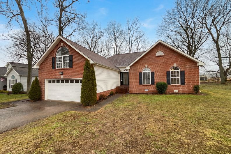 Photo 7 of 18 of 403 Buckingham Blvd, Gallatin, TN