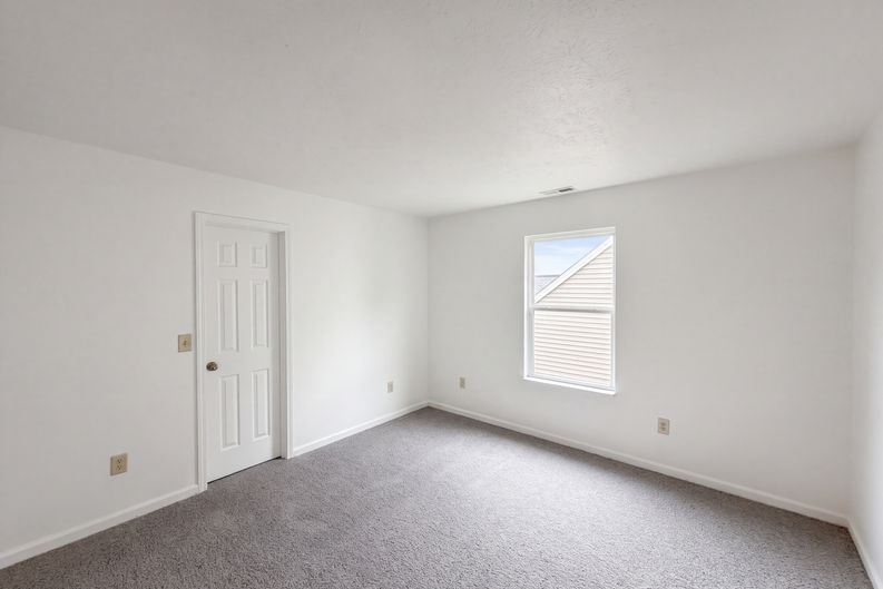 Photo 18 of 29 of 8351 Exton Rd, Indianapolis, IN