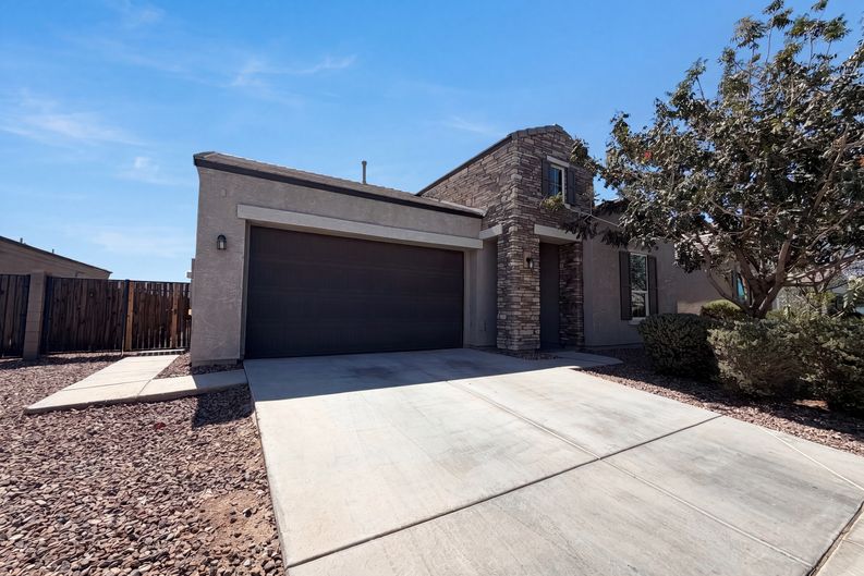 Photo 15 of 17 of 2528 N Comiskey Dr, Florence, AZ