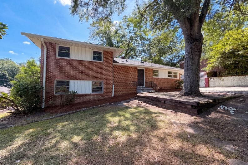 Photo 22 of 25 of 3022 Lindenwood Dr, Columbia, SC