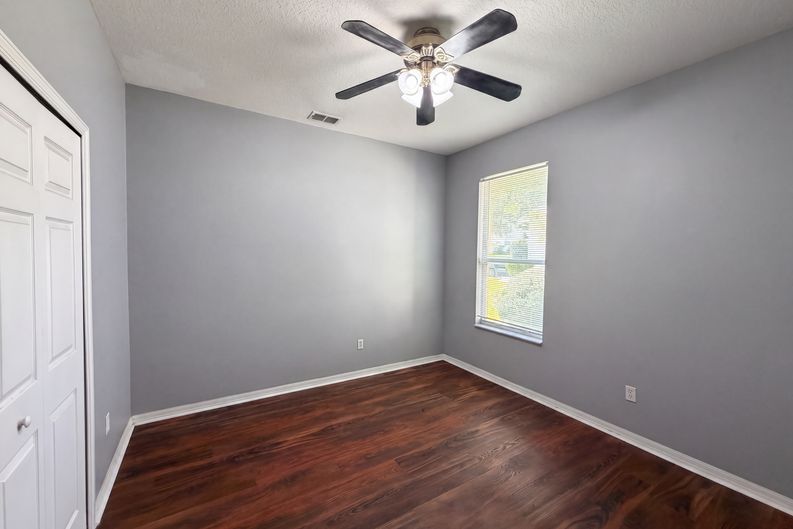 Photo 8 of 19 of 826 Hilly Bend Dr, Apopka, FL