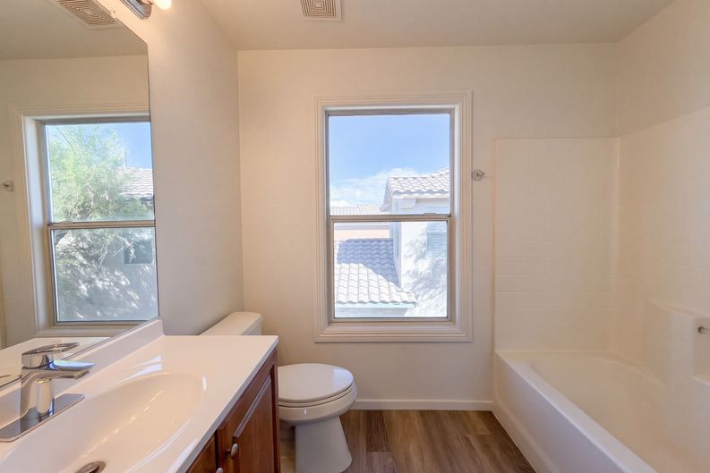 Photo 13 of 31 of 11117 Okeefe Ct, Las Vegas, NV