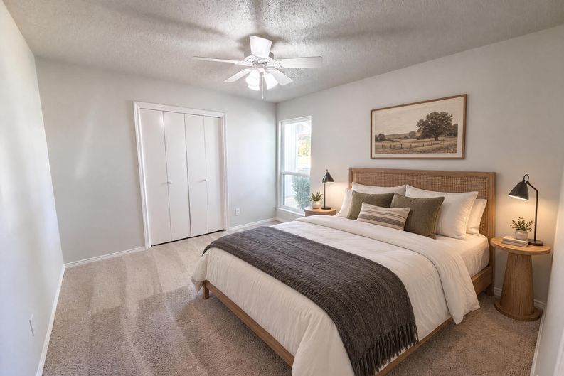 Photo 15 of 27 of 1208 Hillcrest Dr, Euless, TX