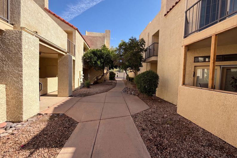 Photo 17 of 18 of 1200 E River Rd, Tucson, AZ