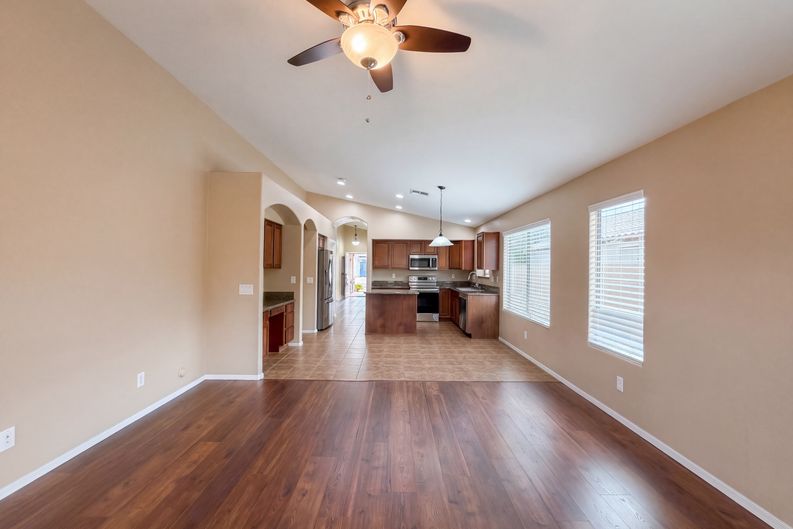 Photo 3 of 20 of 1365 E Prickly Pear Dr, Casa Grande, AZ