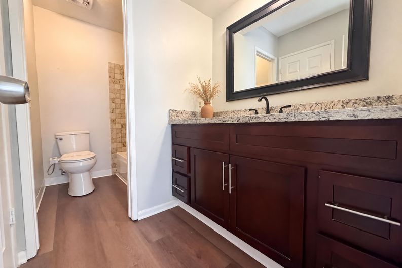 Photo 16 of 27 of 912 S Mountain Ave, Ontario, CA