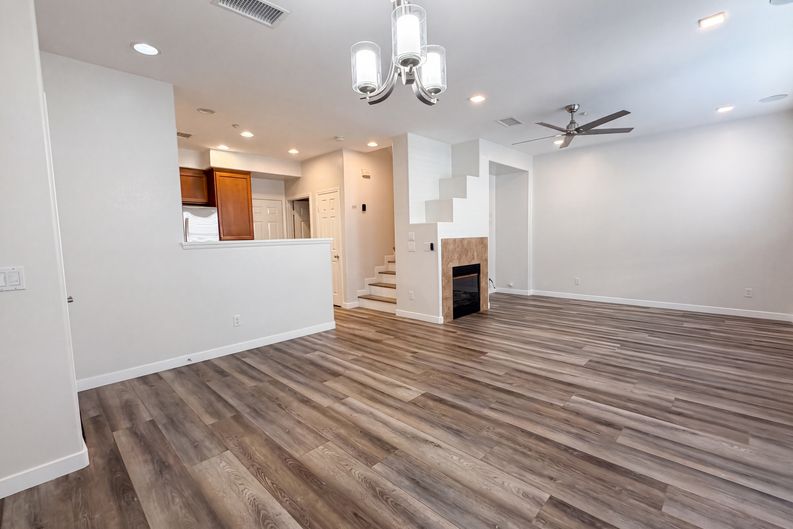 Photo 7 of 25 of 41534 King Palm Ave, Murrieta, CA
