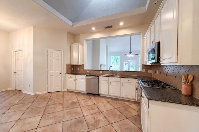 Photo 10 of 25 of 3011 Poplar Isle, Missouri City, TX