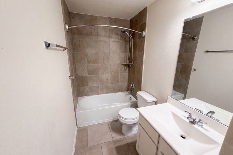 Photo 19 of 29 of 12338 Bedford Bend Dr, Humble, TX