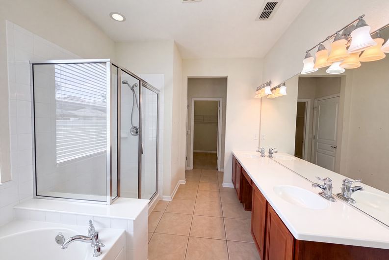 Photo 27 of 36 of 13228 Roskin Ln, Windermere, FL