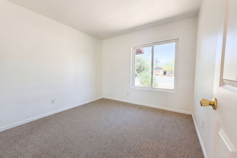 Photo 10 of 17 of 1307 W Alamo Dr, Chandler, AZ