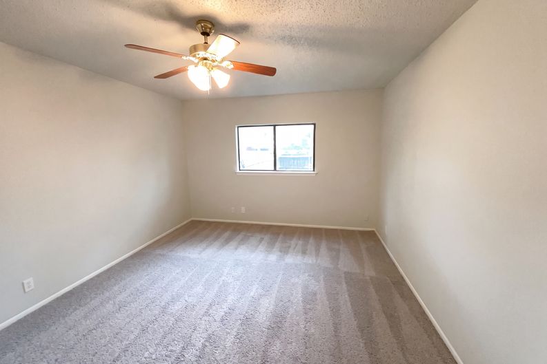 Photo 14 of 20 of 2830 Fisher Field Dr, San Antonio, TX