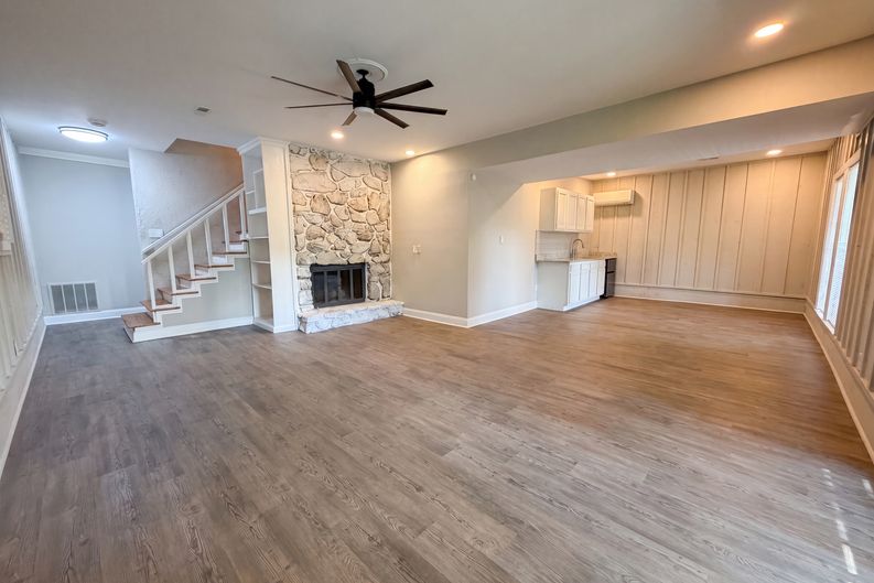 Photo 8 of 27 of 2801 Shades Crest Rd, Vestavia Hills, AL