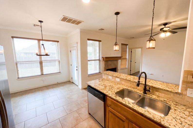 Photo 7 of 20 of 2237 NW 158th St, Edmond, OK